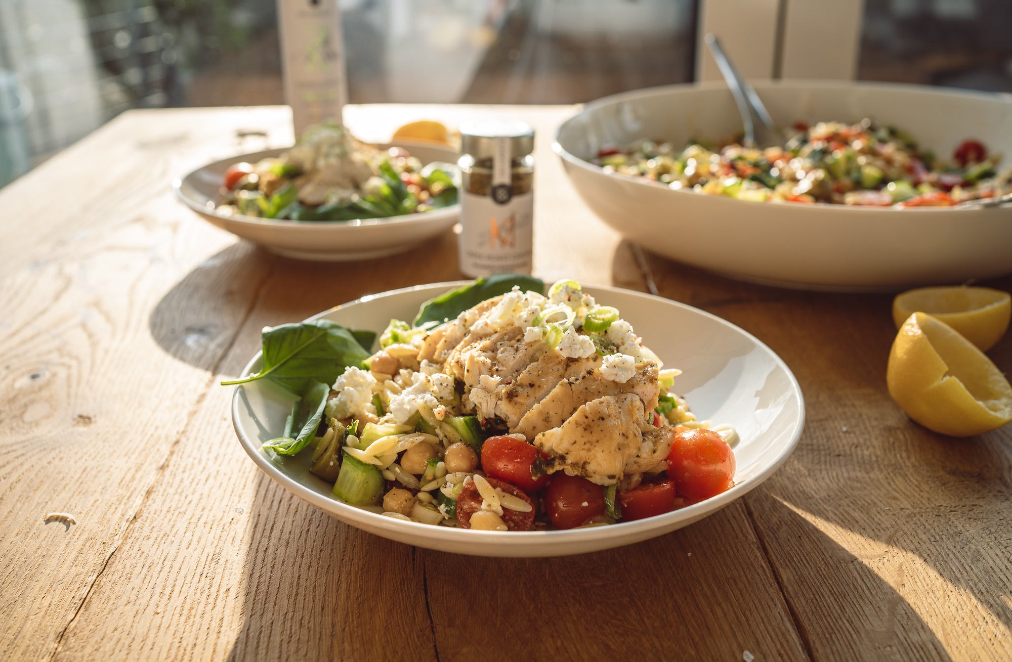 Orzo-Salat mit Kreta Honig-Chicken